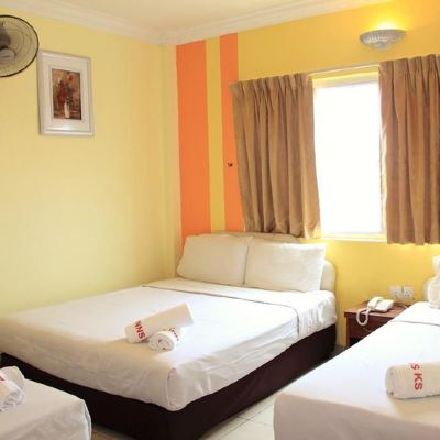 Bilik Keluarga 5 Pax dengan Tingkap Kupon Sun Inns Hotel Kuala Selangor