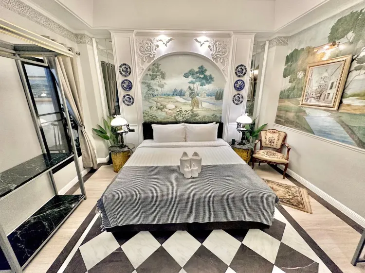 ห้องพรีเมียร์ เตียงใหญ่ 1 เตียง