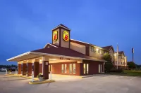Super 8 by Wyndham Salem Hotele w: 