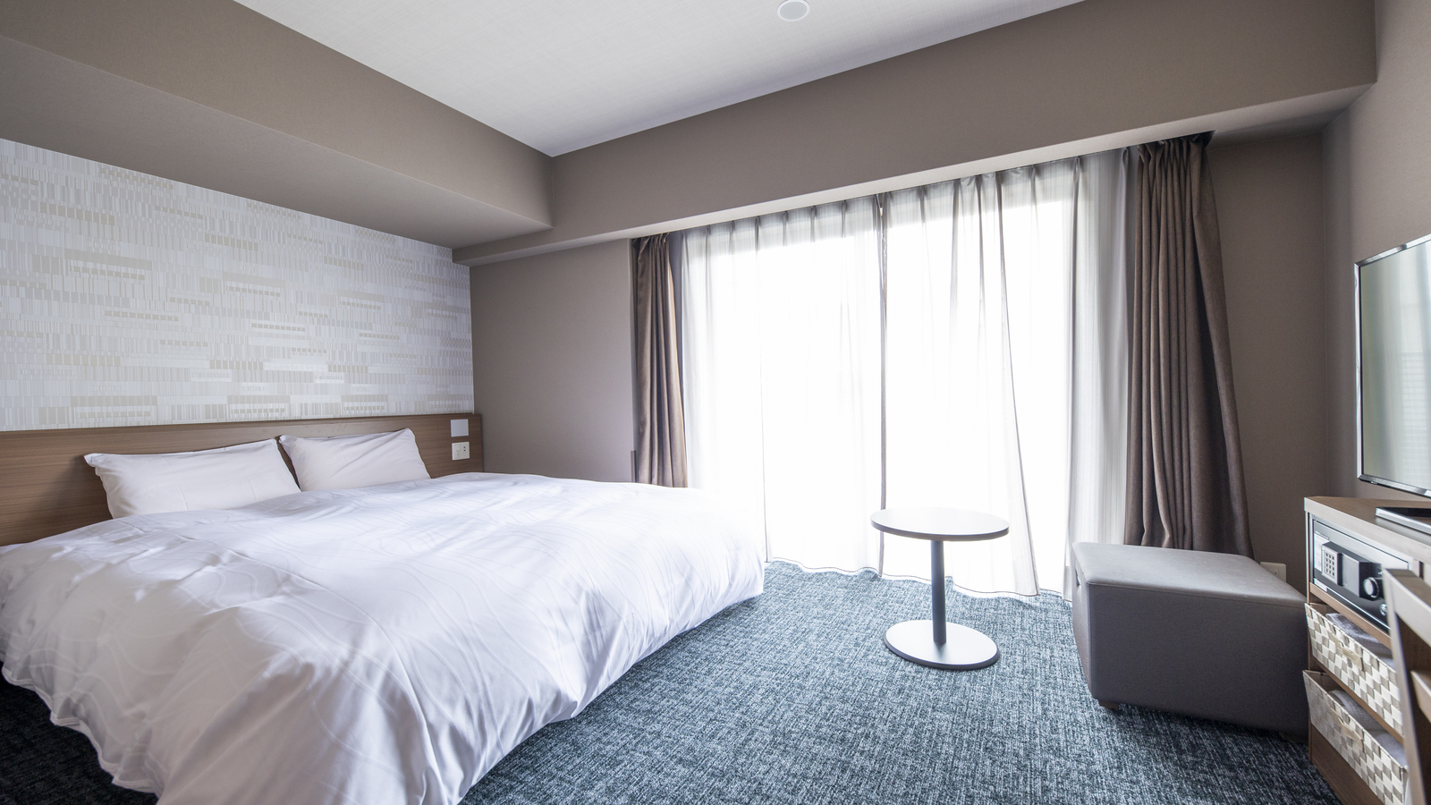 大床房（禁烟）