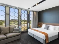 Vibe Hotel Canberra