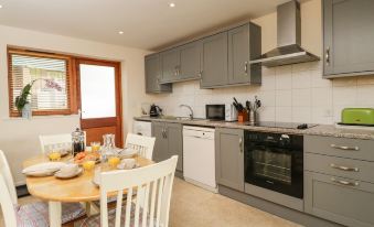 Brindle Cottage - Housity