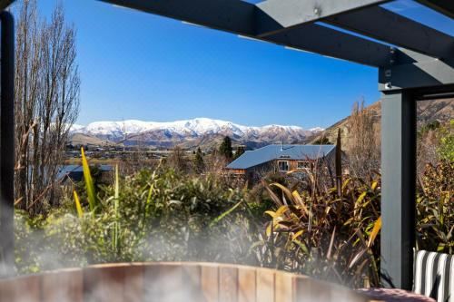 Queenstown Hot Tub Apartment One-Bedroom House