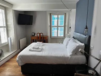 The Castle Hotel Hotels in 