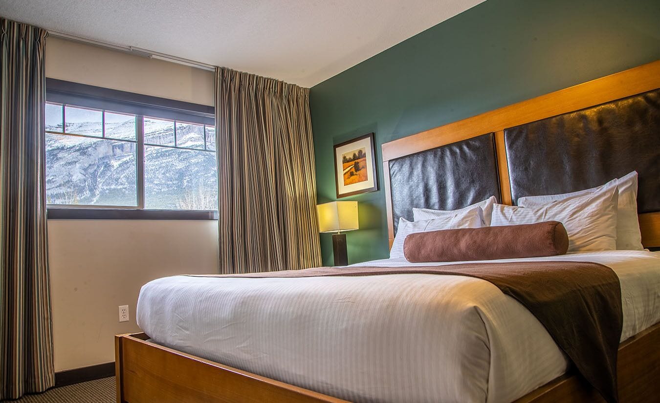 Cp两卧室+带书房， 两层