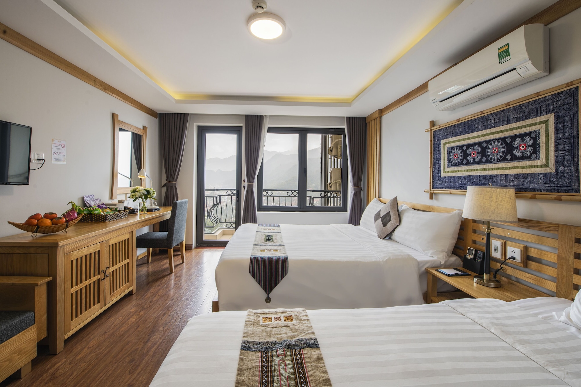 豪华三人房， 1张双人床和1张单人床