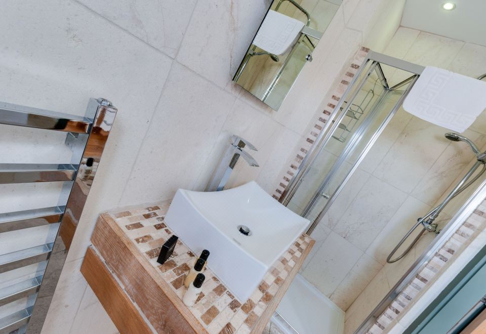 兩臥室頂樓公寓 - 帶梳化床