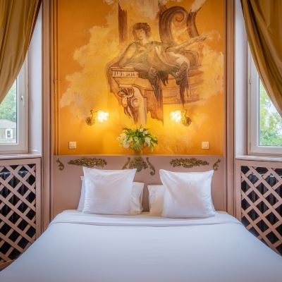 Suite Château des Reynats Promo Code