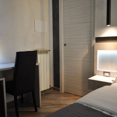 特級雙人房， 1 間卧室， 私人浴室 那不勒斯貝拉酒店優惠