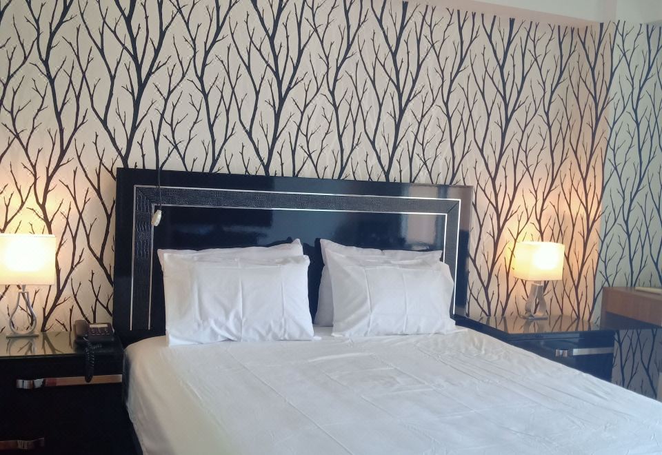 奢華公寓， 1 張特大床， 城市景觀， 塔樓