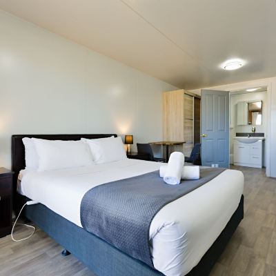 Standard Queen Cabin Gardenview Promo Code