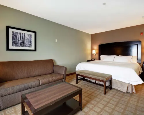 Hampton Inn & Suites Detroit-Canton Hotels in Canton
