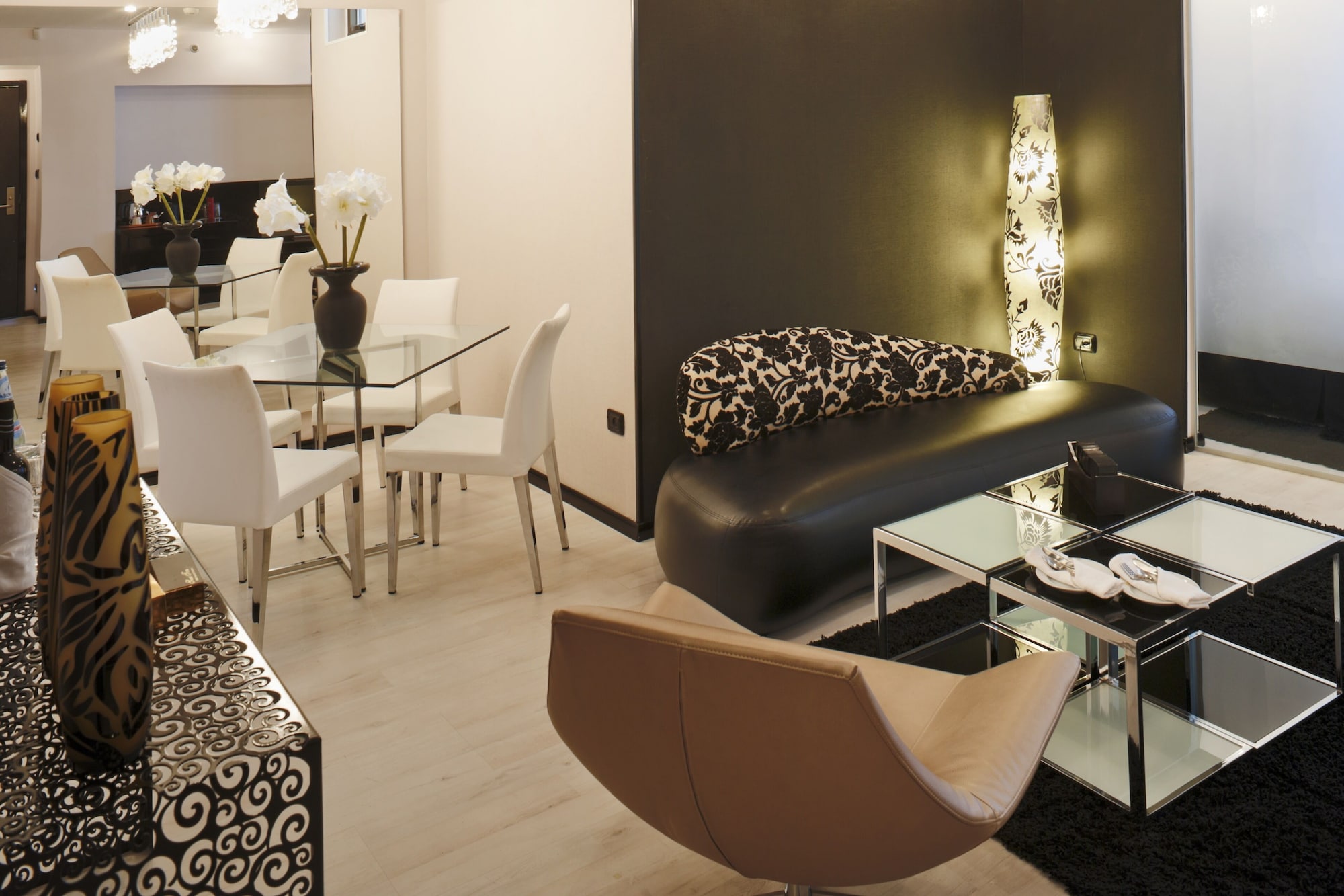 高级套房带阳台