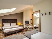 Albergo Firenze Hotels in Como