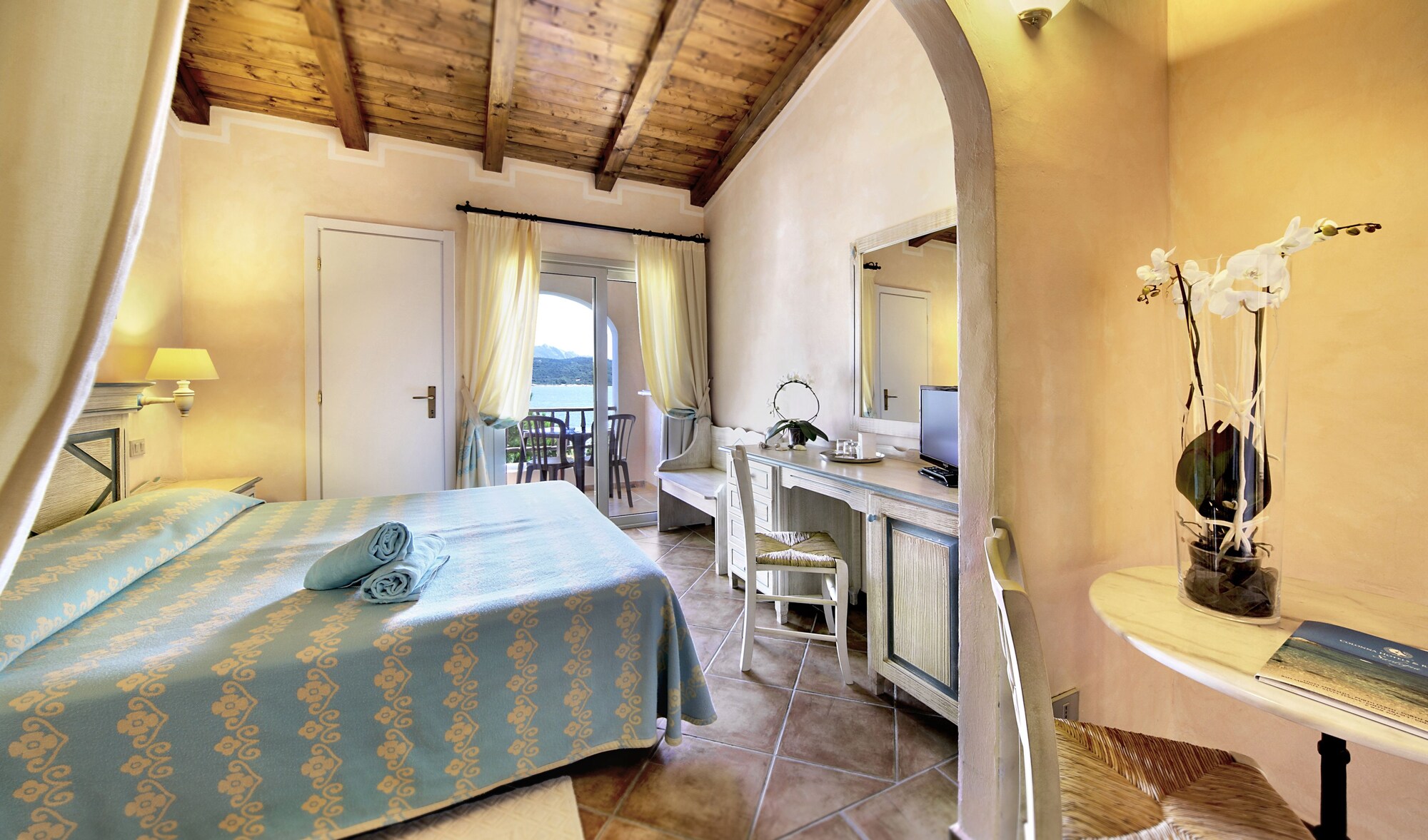 高级双人或双床间 - 带阳台