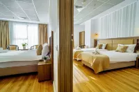 Sir Fundeni Hotel