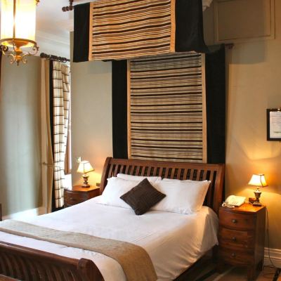 Superior Double Room Jackson Court Hotel Promo Code