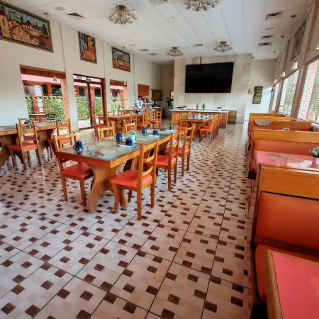Camino Mexicano Hotel & Resort
