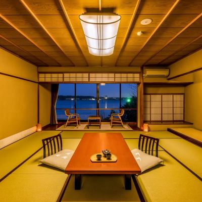 和風スーペリアレイクビュールーム(浴室) 湯快リゾート 片山津温泉 矢田屋松濤園〈会席〉 クーポン