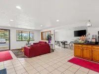 Quality Inn & Suites Howe - Sturgis Hotels in LaGrange County
