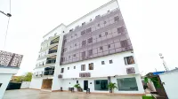 247 Luxury Hotel & Apartment Ajah โรงแรมใน