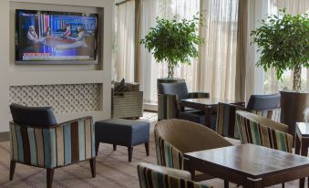 Holiday Inn Express Royal Docks, an IHG Hotel - Housity