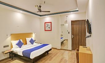 Hotel Noida Grand - Near Sector Sector 62