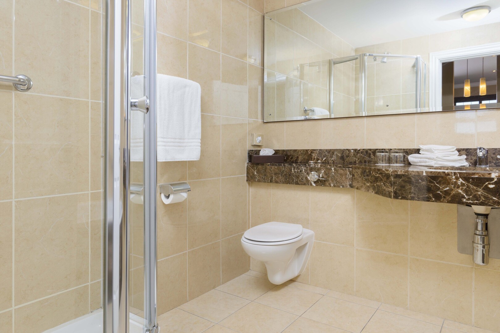 豪华双床房， 2 张单人床