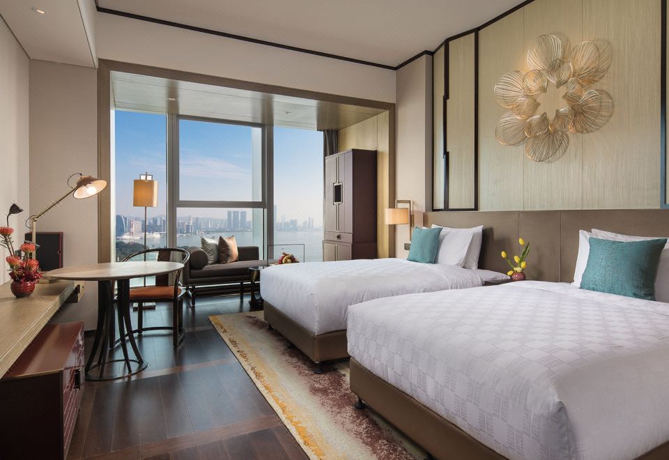 高级海湾景观双人床（一线海景度假圆浴缸）