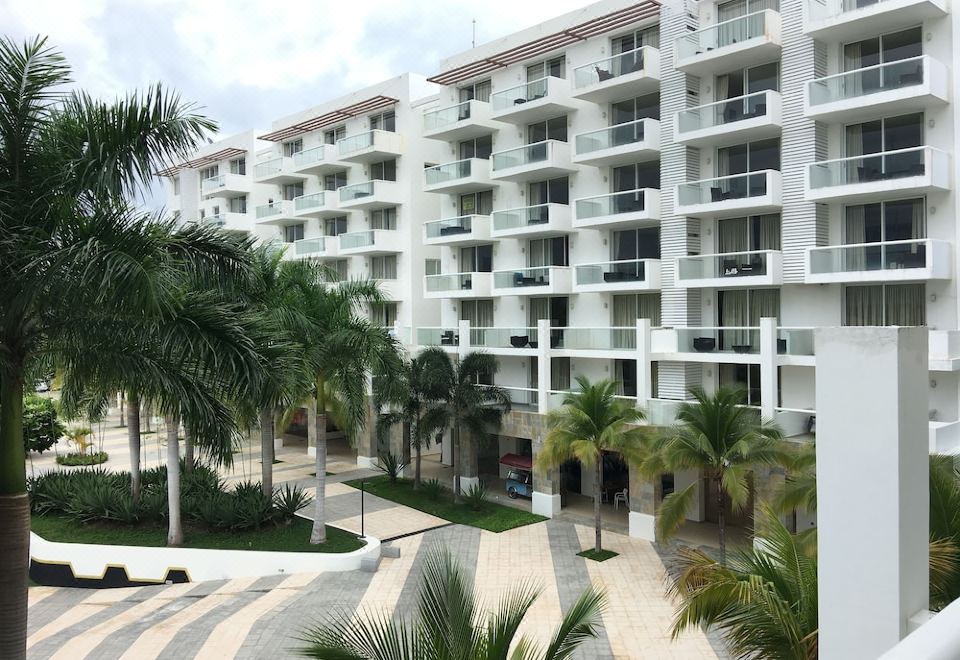 Apartamento en Playa Blanca Town Center - Housity