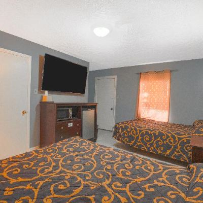 Quadruple 2 Queen Beds With Kitchenette Texana Inn Promo Code