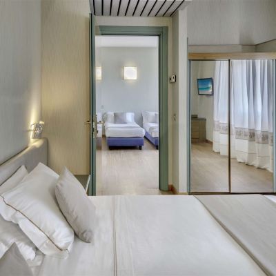 Standard One Queen and Two Single Room Best Western Hotel Residence Italia Promo Code