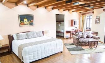 Hotel Pensión Bonifaz - Housity