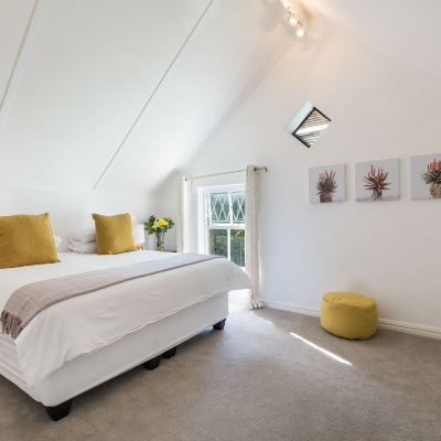 Family Room Rustic Manor Bed and Breakfast Promo Code