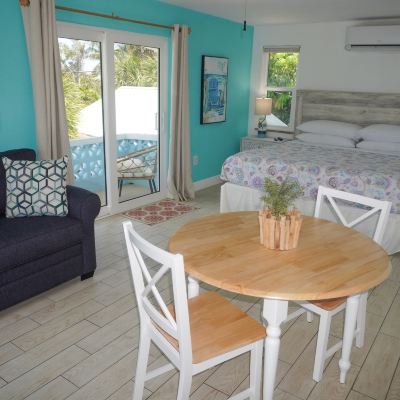 Deluxe Suite, 1 King Bed, No Pets Allowed Pearl Beach Inn Promo Code