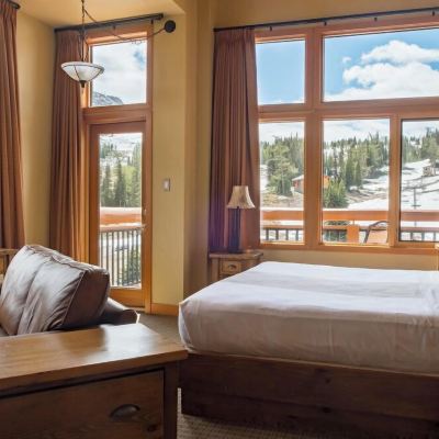 Main Lodge Suite Sunshine Mountain Lodge Promo Code