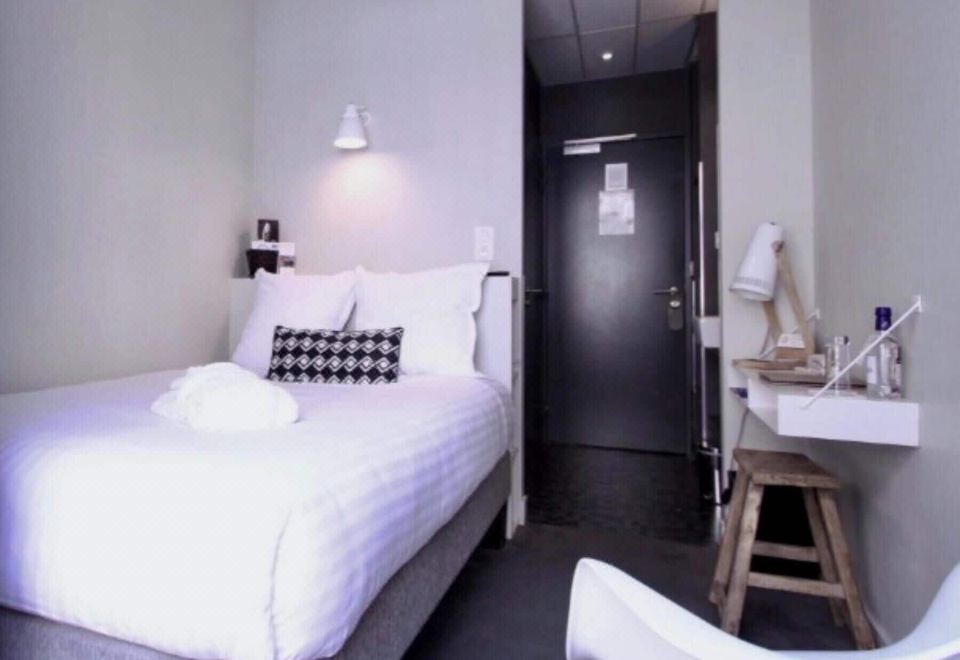 标准城景单人房