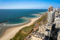 Netanya Beach & Pool Comfort Stay  호텔