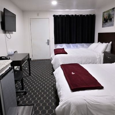 Moderate, 2 Queen Beds Puffin Inn Promo Code