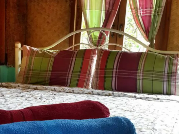 บังกะโล (ห้องน้ำรวม)