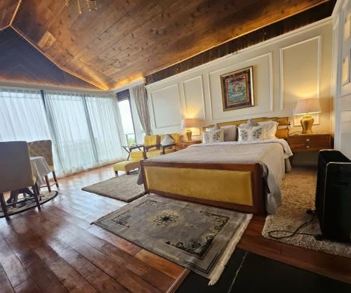 豪华双人房（带阳台）