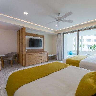 Superior Full Ocean View Two Double Room