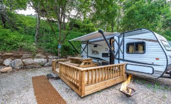 Hongcheon Vivaldi Camping Park Caravan