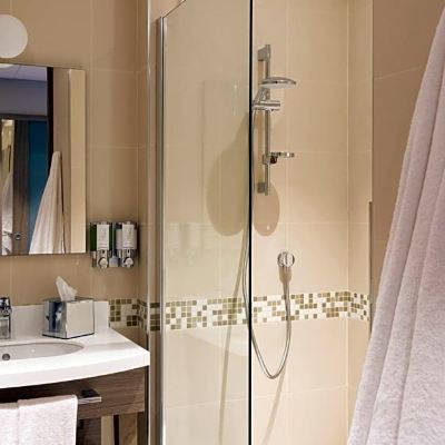 兩卧室連接家庭房 東羅馬希爾頓歡朋酒店優惠