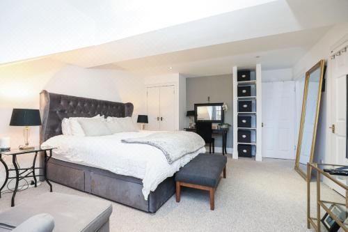 Luxury 3 Bed Royal Mile Apartment Penthouse Apartment