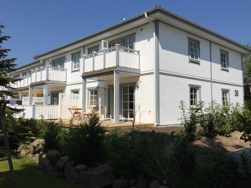 两卧室公寓 - 带露台