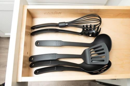 The Hideaway at Lake Ridge 3 Apartment