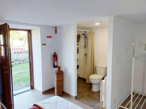 Quinta da Ponte Queen Room with Pool View