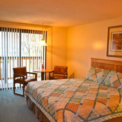 King Room with Balcony Kancamagus Lodge Promo Code