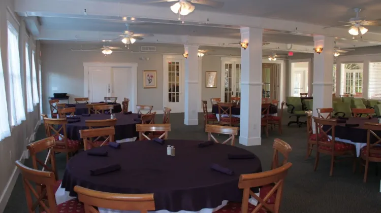 Crystal Bay Historic Hotel Dining/Restaurant